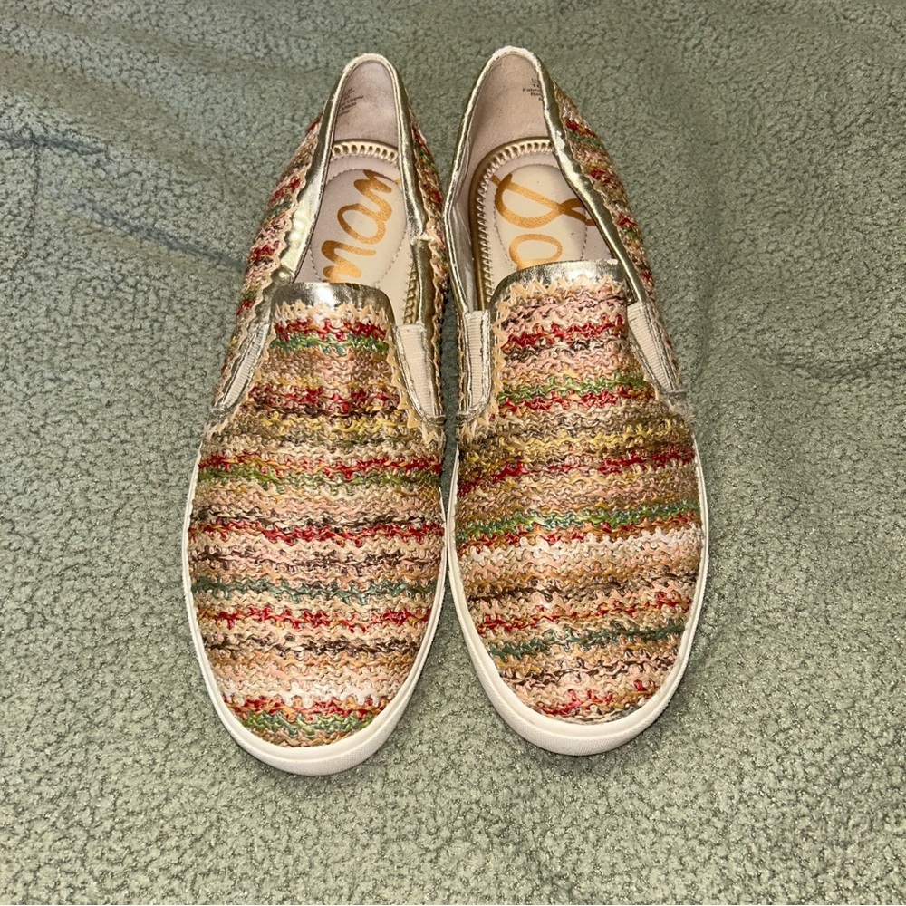 Sneaker flat , raffia slip on size 10